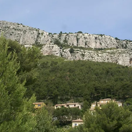 Villa Spacious In With Private Pool Toulon